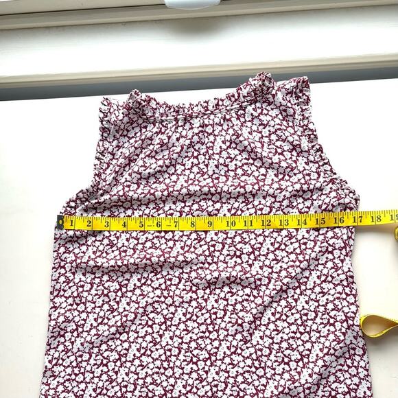 Loft Sleeveless Floral Blouse, Ruffle Neck Crew, Burgundy and White, Size XSP - Picture 5 of 7